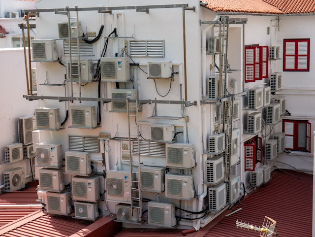 Small vs Large Evaporative Coolers: How to Choose the Right Size for Your Space