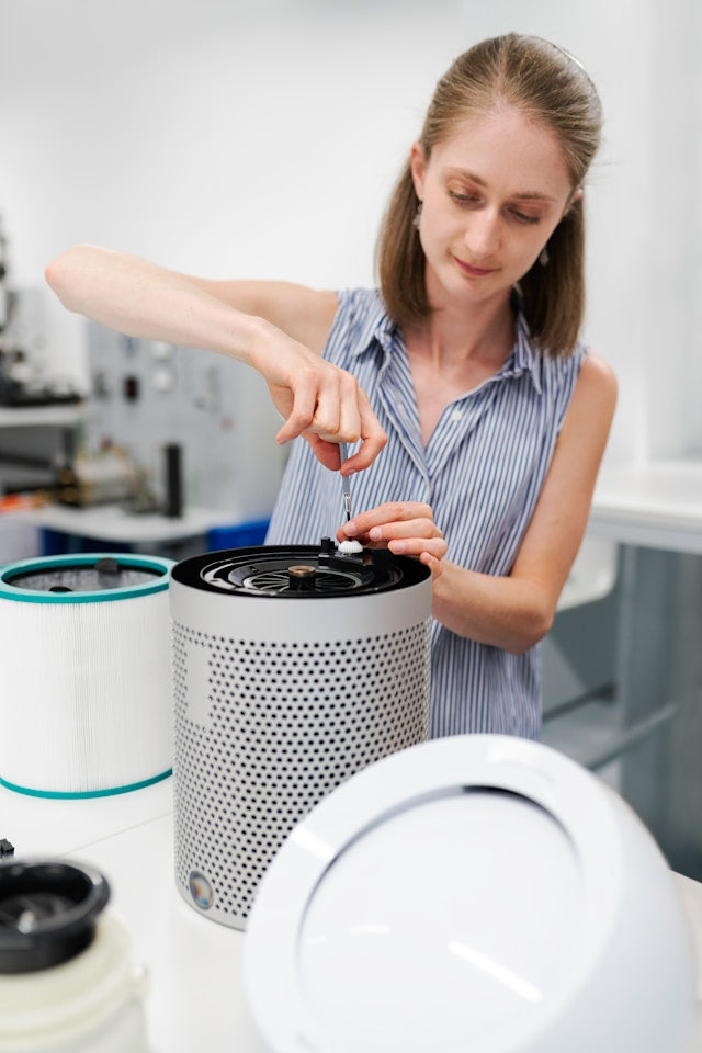 What to Consider When Choosing an Air Scrubber for Large Spaces