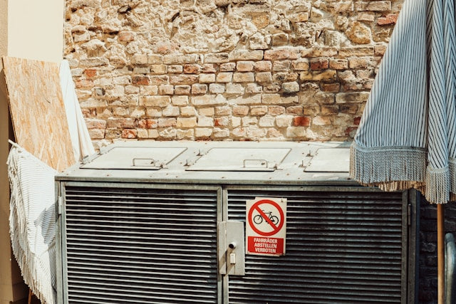 Outdoor Cooling Setup Tips: How to Combine Misters, Filters, and Shade for Better Comfort